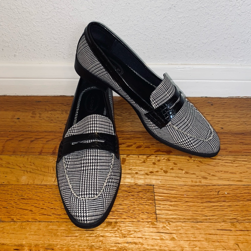 Scoop Plaid Loafer (7)